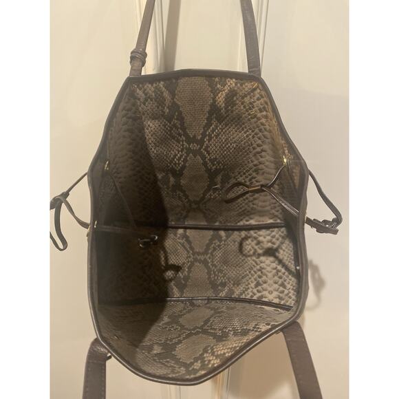 MICHAEL KORS Reversible Brown Monogram Snake-print Tote Shoulder Bag Purse Fall - Picture 7 of 14